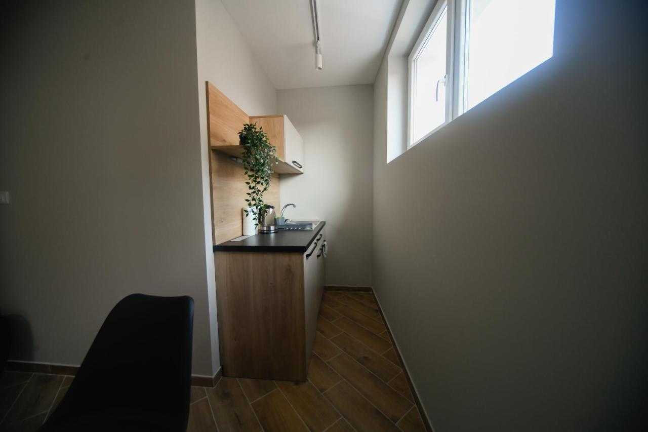 Manoir Apartments City Center Novi Sad Esterno foto