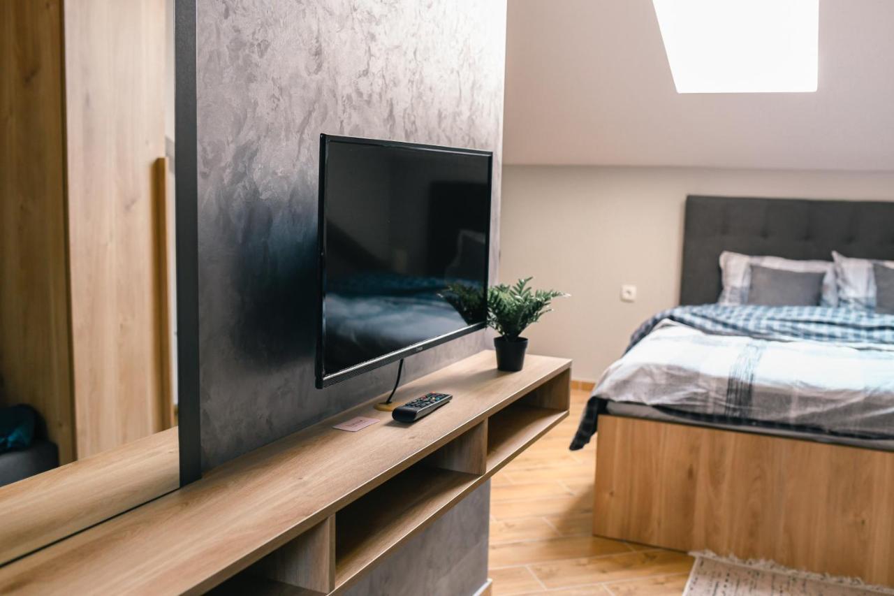 Manoir Apartments City Center Novi Sad Esterno foto