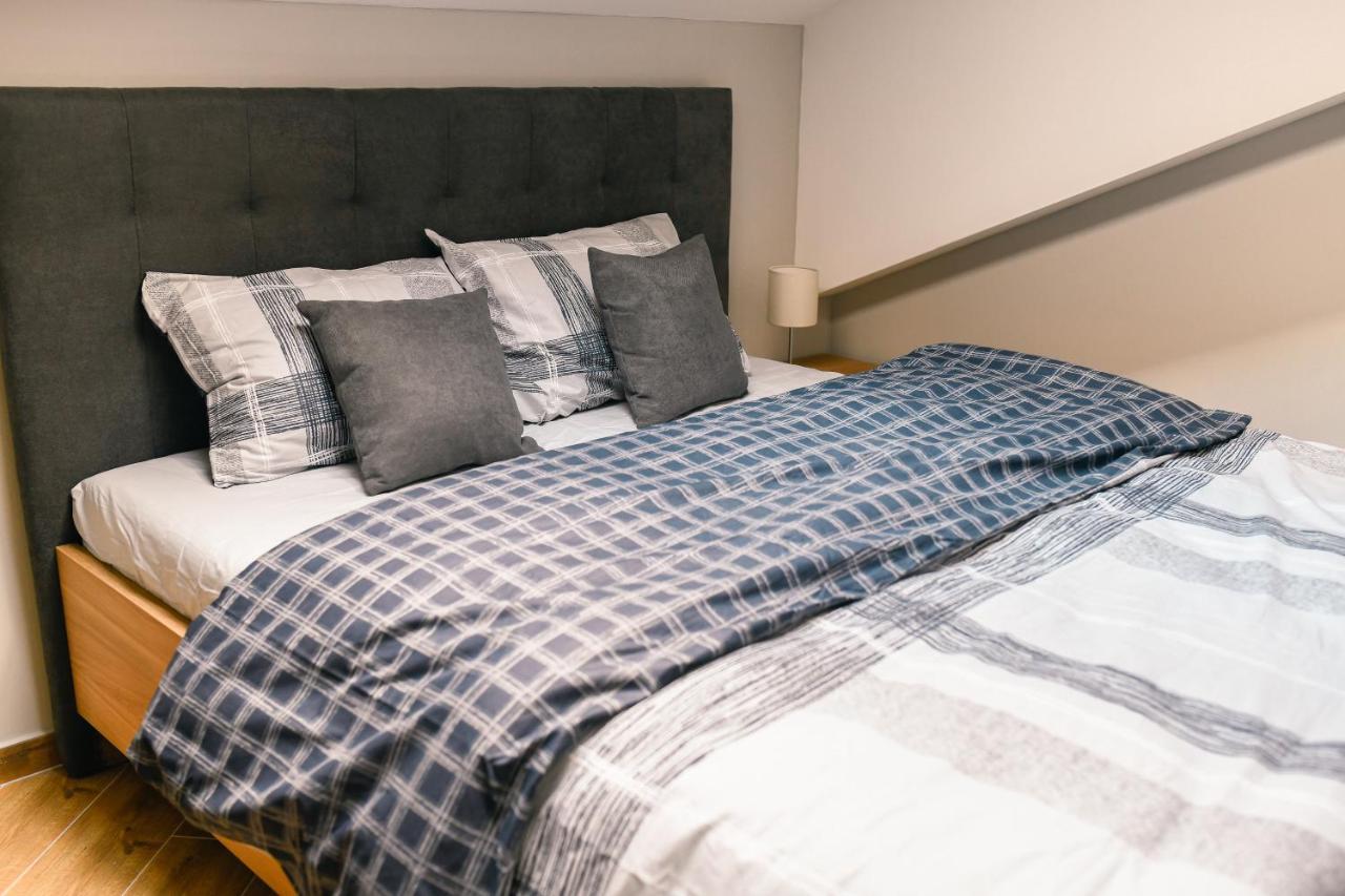 Manoir Apartments City Center Novi Sad Esterno foto