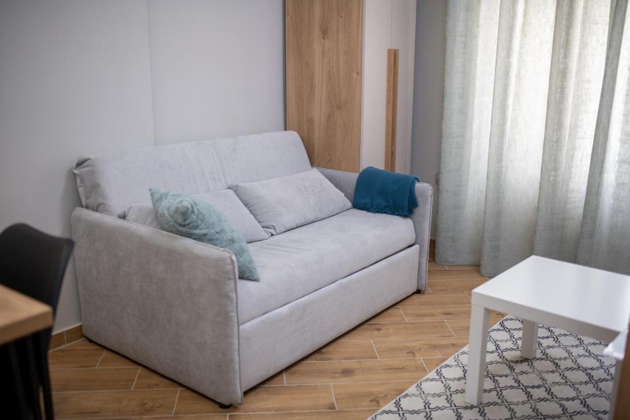 Manoir Apartments City Center Novi Sad Esterno foto